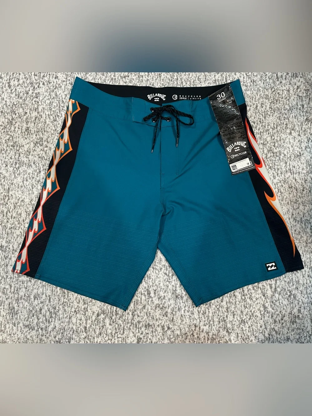 Billabong Teal Boardshorts with Black and Orange Flame Panels NWT Mens Sz 30